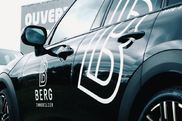Un marquage véhicule soigné pour Berg Immobilier à Vannes
