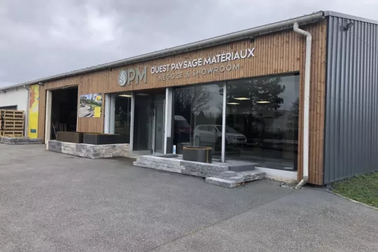 Lettres découpées pour enseignes