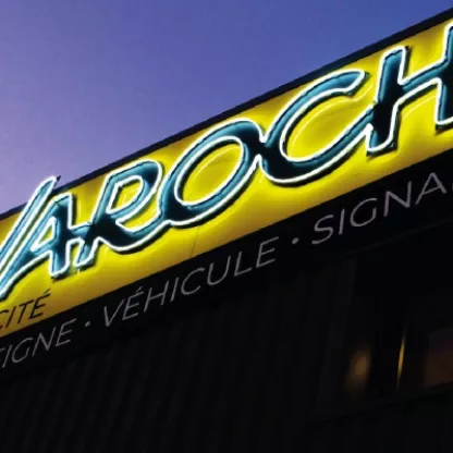 Notre nouvelle enseigne lumineuse