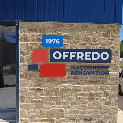 Une enseigne qui claque