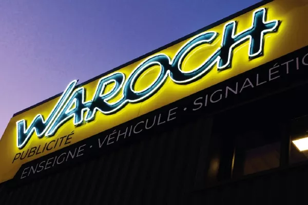 Notre nouvelle enseigne lumineuse